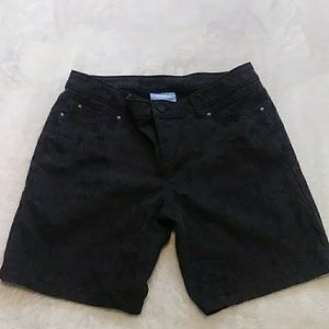 Simply Vera

Jacquard

Shorts. /AA61